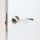 Maniglie Twist per Porta da Interno con Rosetta Ø50 mm Alluminio Nickel Satinato 1 Set. Emuca