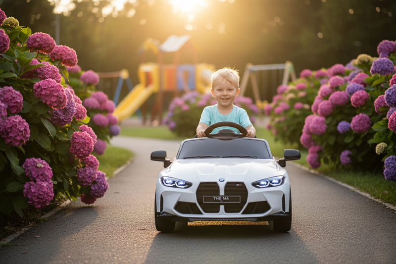 Macchina Elettrica per Bambini Licenza Ufficiale Bmw M4 10,8V 3,1Ah Bianco       