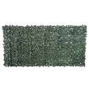 Rotolo di Siepe Artificiale per Balcone e Giardino 300x150 cm in PE Anti-UV con Foglie Verde Scuro 