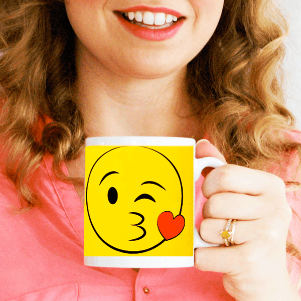 Tazza Mug Smiley In Ceramica Colazione Mug Con Emojii Emoticon Capacita' 33 cl acquista