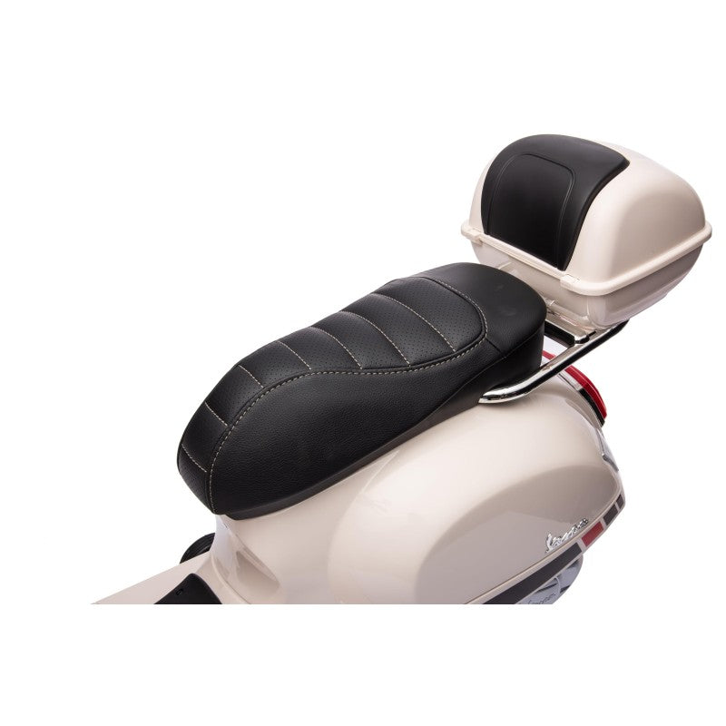 Moto Elettrica per Bambini Piaggio Vespa GTS SUPER 12V Full Optional con Bauletto Bianco 
