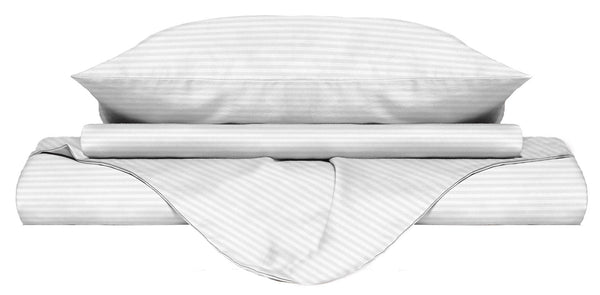 sconto Doppel-Bettbezug mit Tasche und Kissenbezügen aus weißem Polyester-Satin