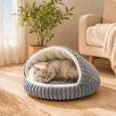 Letto per Gatti Fino a 5 kg Rotondo Semichiuso 50x50x32 cm con Cuscino Lavabile in Peluche Effetto Coniglio Grigio      