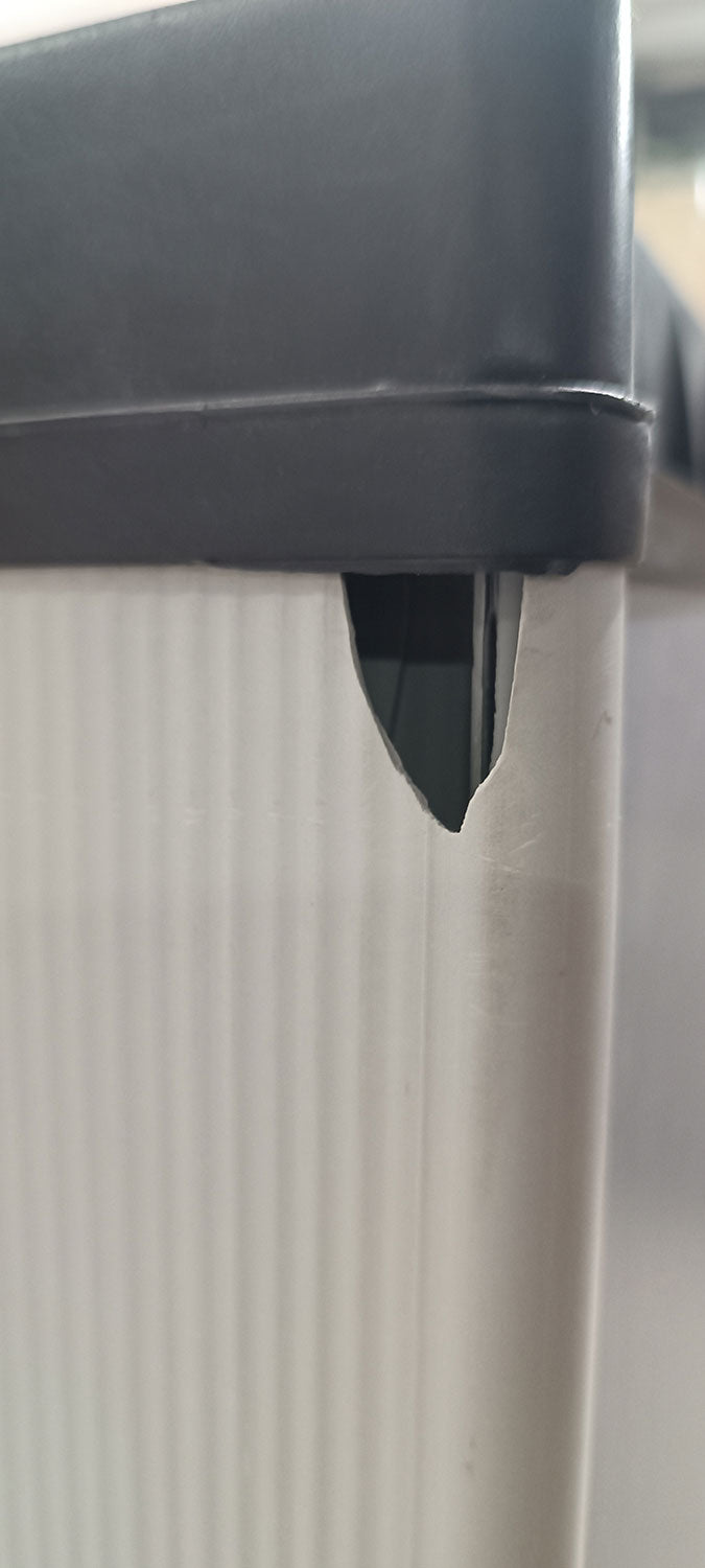 Armadio Portascope da Esterno 68x40x165 cm 2 Ante 4 Ripiani in Resina Grigio    