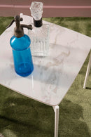 Tavolino 55x55xH35 cm in Ceramica e Metallo Ivy Marmo Calacatta e Bianco