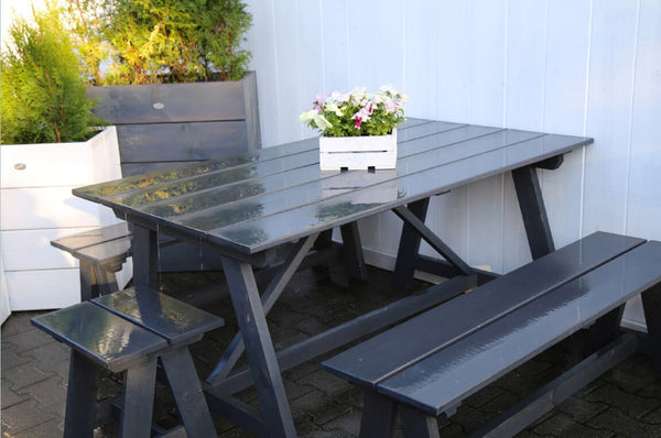 prezzo Beer Bar Set Tisch mit 2 Bänken aus grauer, getrockneter Taini-Kiefer