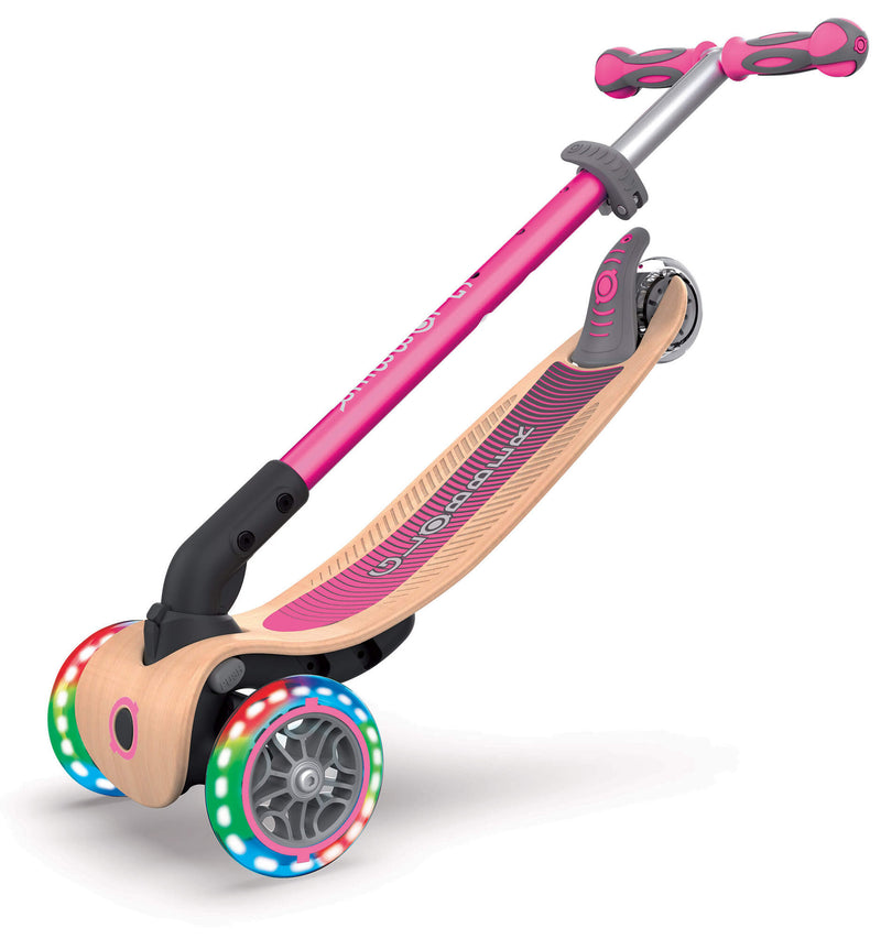 Monopattino 3 Ruote a LED Pieghevole 3 Altezze Max 50 Kg Globber Primo Foldable Wood Rosa