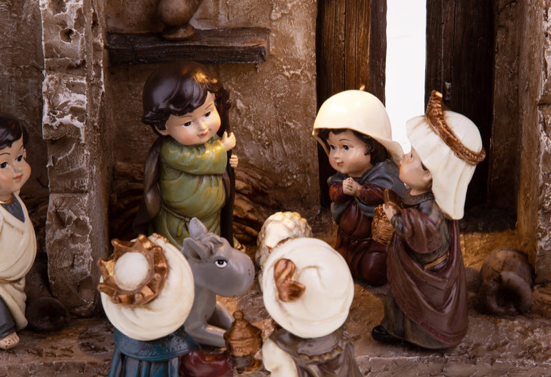 Natività 9 Personaggi con Capanna e Led 16,5 cm in Porcellana