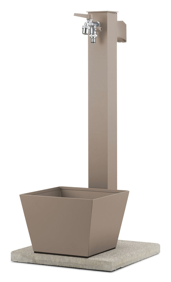 prezzo Fontana da Giardino con Rubinetto Base Vaschetta e Portagomma Belfer 42/QRRV Tortora