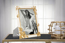 Cornice Flosh 25,8x2x30,5 cm in Poliresina e Vetro Crema e Oro