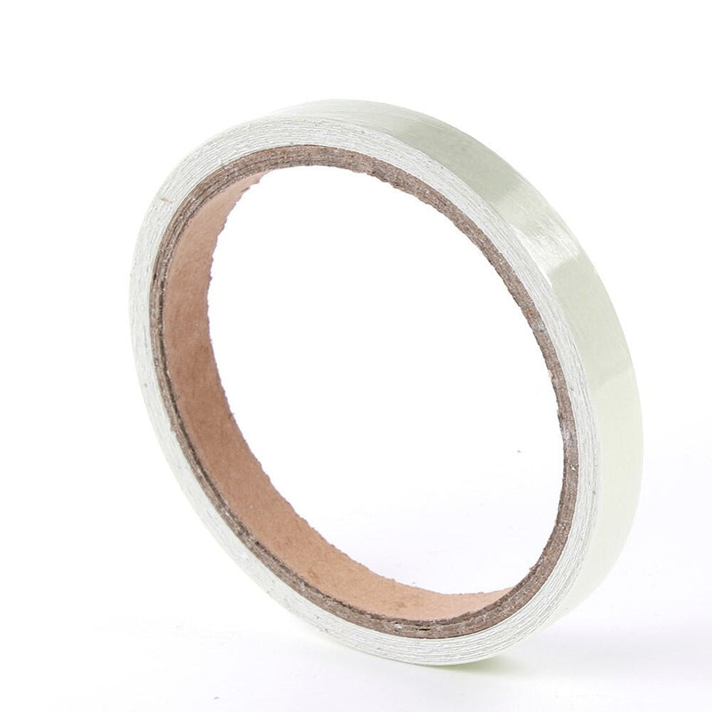 Nastro Adesivo Multiuso Fluorescente 15mm x 3m si illumina al buio 6 ore