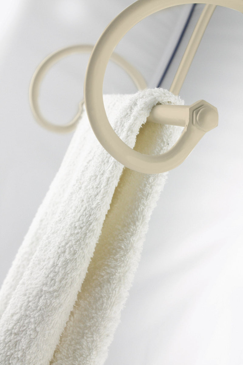Portasciugamani a Stelo in Ferro Battuto 47x32x97 cm Soriani Avorio