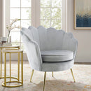 Poltrona Imbottita Schienale a Conchiglia in Velluto Piedi Oro Grigio
