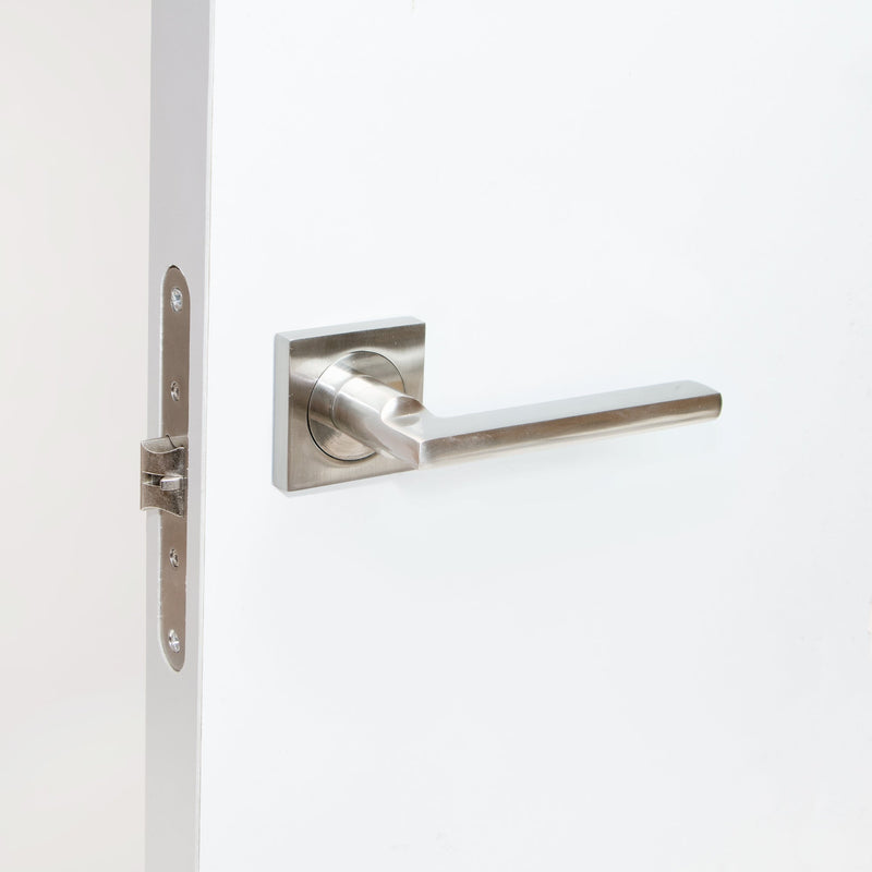 Maniglie Perth per Porta da Interno con Rosetta 50 x 50 mm Alluminio e Zama Nickel 5 Set. Emuca