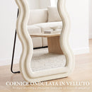 Specchio da Terra 160x60 cm con Cornice Ondulata in Velluto e Vetro Temperato Crema      