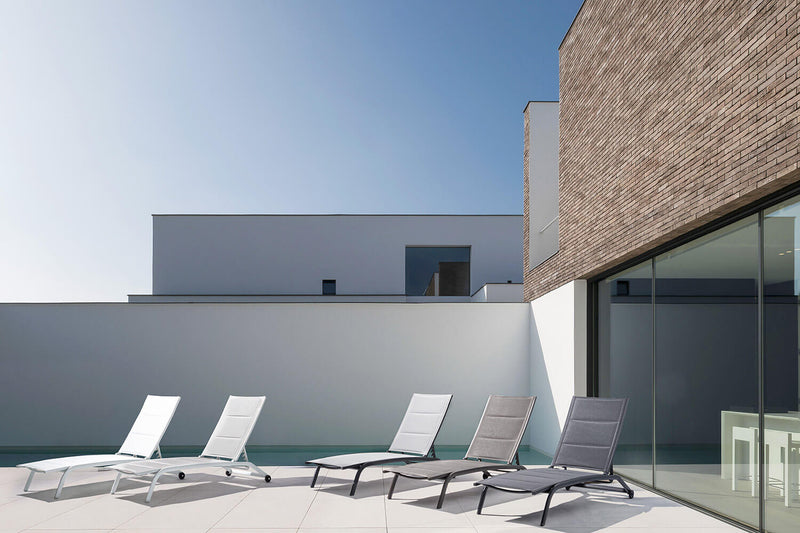 Lettino Prendisole da Giardino 61x192x96 cm con Ruote in Alluminio Antracite