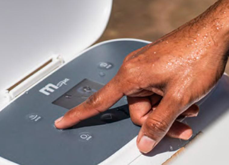 Vasca Idromassaggio da Esterno Spa Riscaldata 160x160x65 cm 6 Posti Wi-Fi Tribeca Smart