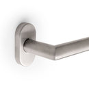 Maniglie con Rosetta Ovale per Porte Forma L  in Acciaio Inossidabile Nichel Satinato 2 Sets Emuca