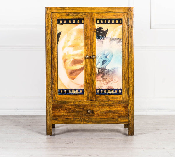 acquista Sideboard aus Massivholz mit zwei Türen und einer Schublade. Hollywood-Sammlung