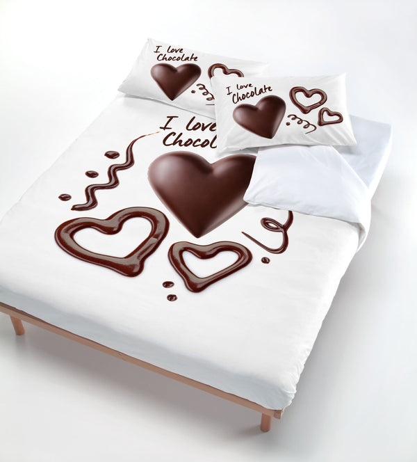 prezzo Bettbezug mit Aufdruck auf der Tasche und Kissenbezüge mit Schokoladenherzen