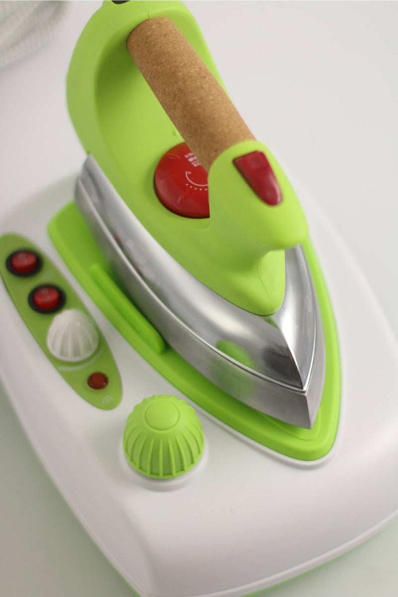 Ferro da Stiro a Vapore con Caldaia 2000W Kooper Travel