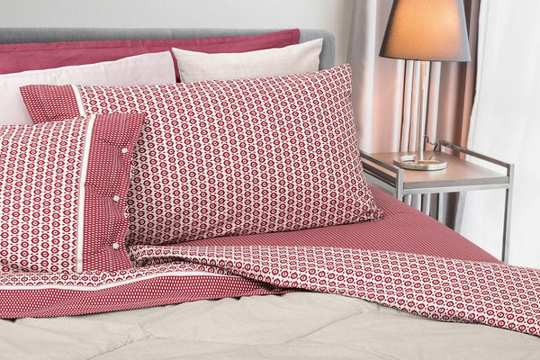 Set aus Baumwolllaken oben und unten mit Ecken und Cober Maya Rust Kissenbezügen in verschiedenen Größen acquista