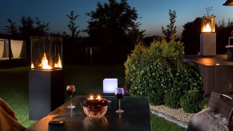 Stufa a Gas da Esterno 154,70x48,2x48,2cm Flig Gastonia Bianco Lucido con Vetri