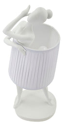 Lampada Ballet 29x25x62,5 cm in Resina e Ferro e Tessuto Bianco      