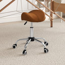 Sgabello da Lavoro a Sella con Ruote 52x53x49-61 cm ad Altezza Regolabile in Metallo Cromato e Poliuretano Marrone      