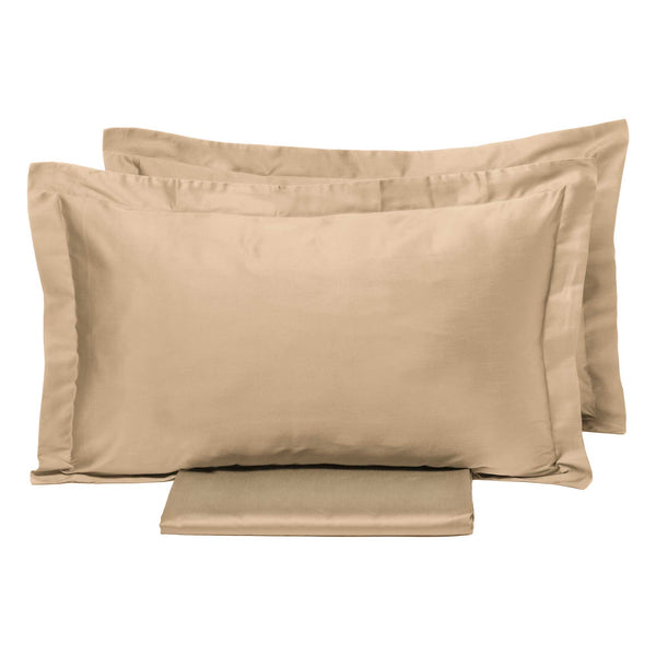 acquista Bettbezug für Doppelbett mit Tasche und Kissenbezügen, einfarbig Garrini Clarice Beige