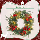 Ghirlanda Natalizia Decorativa da Interno 60cm con 35 LED Pigne Bacche e Agrifoglio      