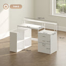 Scrivania da Ufficio Angolare 138,5x90x92 cm con Supporto per Monitor Cassetti e Ripiani in Legno Bianco   