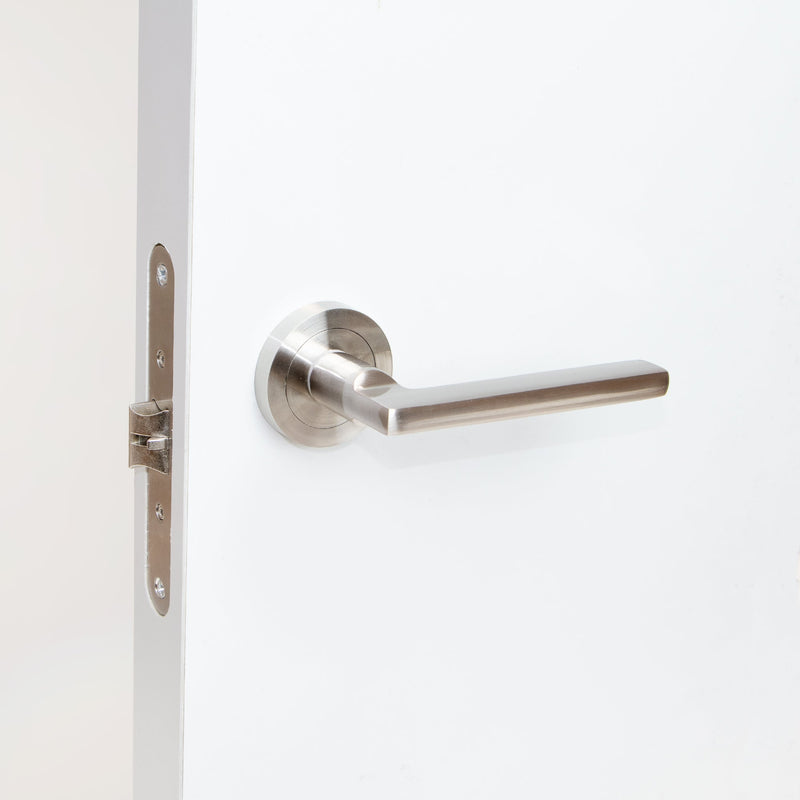 Maniglie Perth per Porta da Interno Ø50 mm Alluminio e Zama Nickel Satinato 5 Set. Emuca