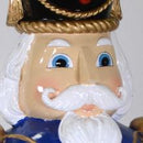 Soldatino Schiaccianoci in resina con ghirlanda cm 43x31xh124