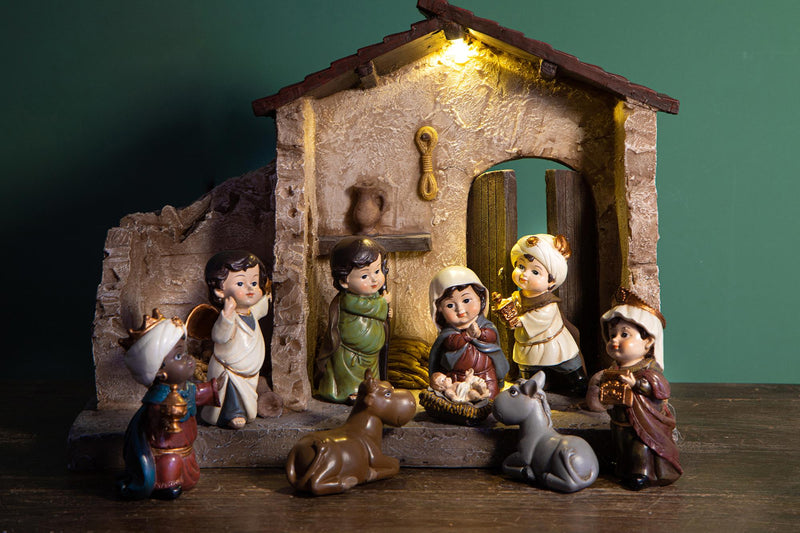 Natività 9 Personaggi con Capanna e Led 16,5 cm in Porcellana