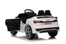 Macchina Elettrica per Bambini Licenza Ufficiale Audi SQ8 12V 4,5Ah Bianco