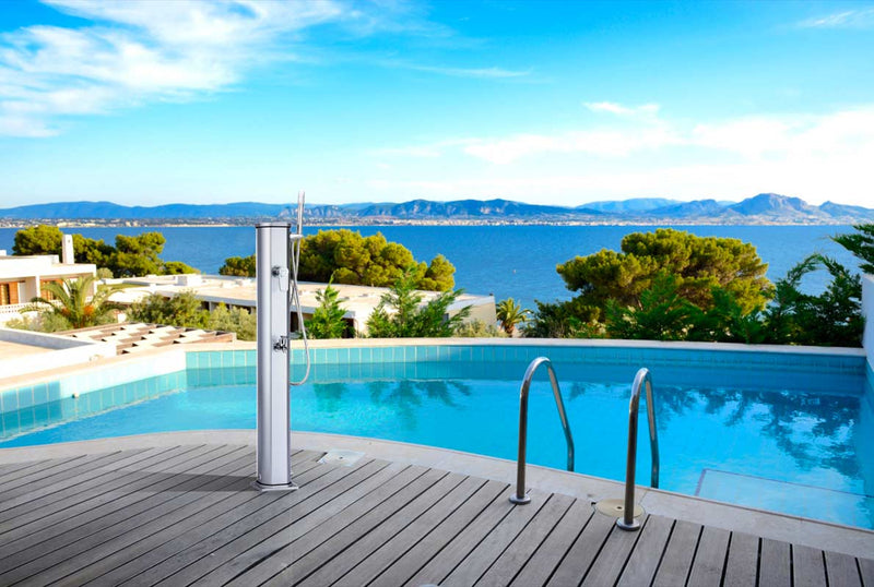 Mini Doccia Solare da Giardino 20L Miscelatore Lavapiedi e Doccetta Grigio Metallizzato