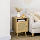 Comodino per Camera da Letto Stile Boho 39x35x60 cm con Armadietto e Ripiano Aperto in Legno e Rattan   