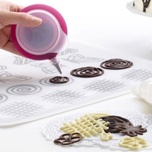 Dekomat-Kit zum Dekorieren von Süßigkeiten und Kuchen mit Lekue-Schokoladenformen  online