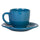 Die Cappuccino-Tasse mit blaugrünem Kaleidos-Steingutteller