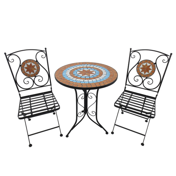 acquista Set aus Couchtisch und 2 Gartenstühlen aus schwarzem, orangefarbenem und weißem Metallmosaik