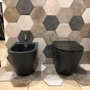 Coppia di Sanitari WC e Bidet a Terra Filo Muro in Ceramica 56.5x36.5x41 cm Round Nero-1