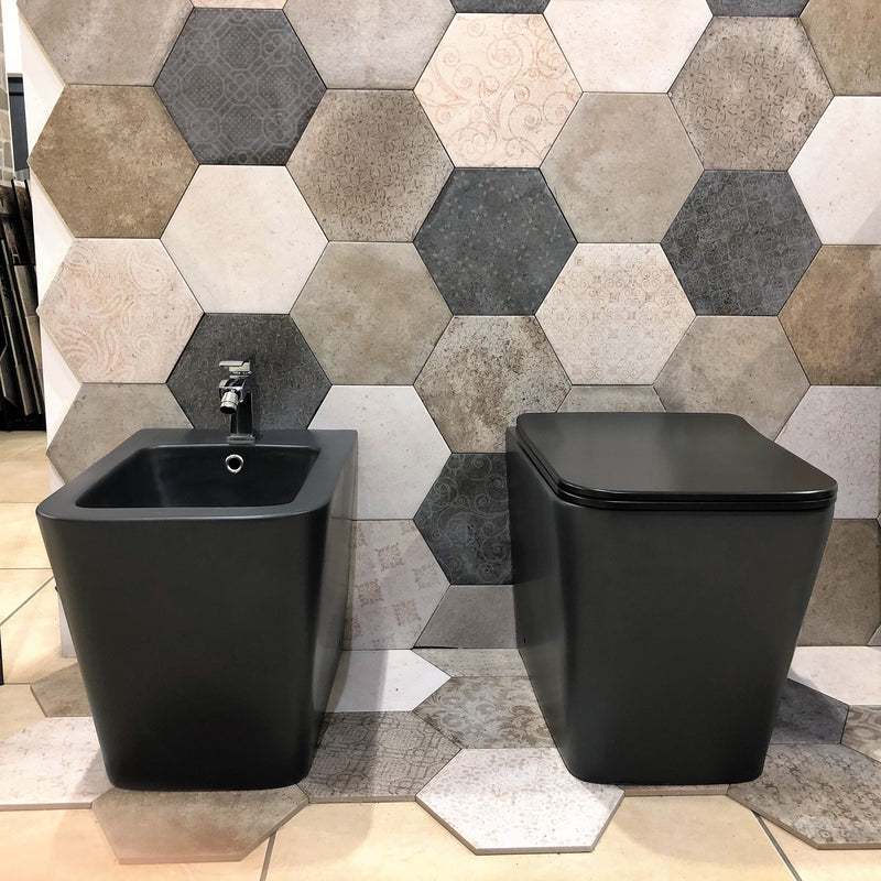 Coppia di Sanitari WC e Bidet a Terra Filo Muro in Ceramica 56.5x36.5x41 cm Square Nero-3